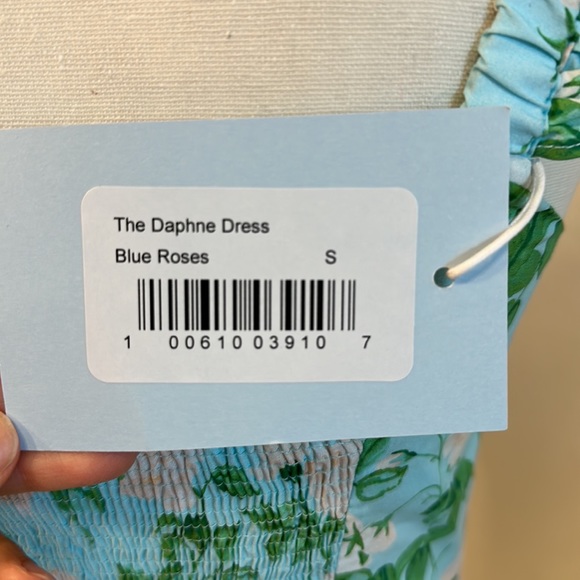 NWT Hill House The Daphne Dress Size Small Gorgeous Blue Roses Viral Midi - Picture 12 of 13